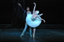 Viengsay Valdes and Carlos Acosta