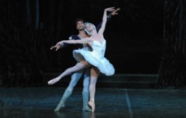 Viengsay Valdes and Carlos Acosta